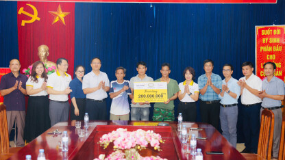 BAC A BANK trao tặng 200 triệu đồng xây nhà cho người dân lào cai sau bão yagi